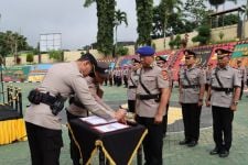 AKBP Siswara Hadi Chandra Lantik 2 Perwira jadi Kapolsek di Tanggamus, Berikut Nama dan Pangkatnya  - JPNN.com Lampung