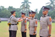 Ratusan Personel Bintara Polri Polda Lampung Dilantik, 3 Nama Keluar sebagai Kategori Terbaik - JPNN.com Lampung