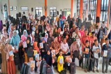 Wakil Rakyat Mardani Umar Peduli Pendidikan di Dapilnya, Programnya Sangat Membantu Masyarakat - JPNN.com Lampung