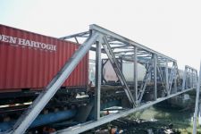 Kondisi Terkini Jalur Kereta Semarang seusai Kecelakaan KA Brantas - JPNN.com Jateng