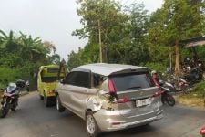 Kronologi Truk Tabrak Empat Kendaraan di Semarang, Ngeri, Satu Orang Tewas - JPNN.com Jateng