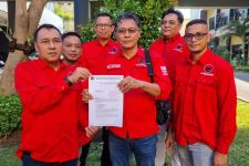 Tim Hukum PDIP Jatim Polisikan Rocky Gerung soal Jokowi Tolol - JPNN.com Jatim