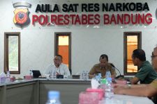 Polrestabes Bandung Bentuk Kampung Bebas Narkoba di Kecamatan Andir - JPNN.com Jabar