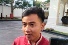 Menolak Pakai Jaket PSI, Gibran Tegas: Saya Masih Kader PDIP - JPNN.com Jateng