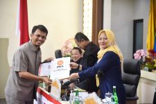 Gubernur Respons Tanggapan PKS soal Angka Putus Sekolah yang Mencapai 15 Ribu Orang selama 2023 - JPNN.com Lampung