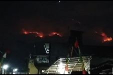 Kebakaran Gunung Sumbing, Ganjar Minta Bantuan ke BNPB - JPNN.com Jateng