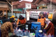 850 Desa di Jawa Tengah Kekeringan, BPBD Jateng Salurkan 33 Juta Liter Air Bersih - JPNN.com Jateng