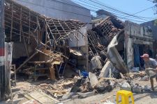 Kontraktor Bakal Bangun Ulang Bangunan Rumah di Jalan Kapasari - JPNN.com Jatim