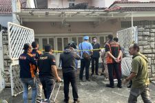 Penuturan Petugas Keamanan Ihwal Penemuan Jasad Ibu dan Anak di Kamar Mandi - JPNN.com Jabar