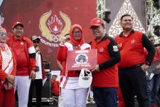 Jalan Sehat Merah Putih Jadi Momentum Kebangkitan Olahraga Cianjur - JPNN.com Jabar
