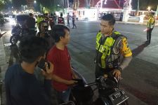 Polisi & Wartawan Ditabrak Pengendara Motor Saat Operasi Zebra di Surabaya, Ini Kronologinya - JPNN.com Jatim