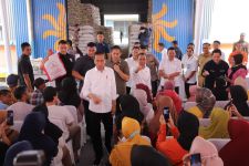 Datangi Gudang Bulog Dramaga, Presiden Jokowi: Stok Beras Masih Aman! - JPNN.com Jabar