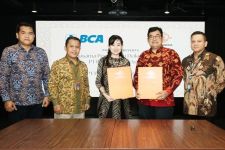 Permudah Pengiriman Dokumen Ekspor-Impor, Pos Indonesia dan Bank BCA Jalin Kerja Sama - JPNN.com Jabar