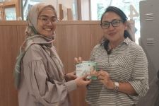 Mendukung Gaya Hidup Sehat, Antis Salurkan Hand Sanitizer ke 10 Rumah Sakit di Jabodetabek - JPNN.com Jabar