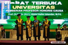 Abdul Halim Iskandar Dapat Gelar Honoris Causa dari Unesa - JPNN.com Jatim