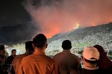 Kebakaran TPA Jatibarang Semarang, Pj Gubernur Jateng Turun Gunung - JPNN.com Jateng