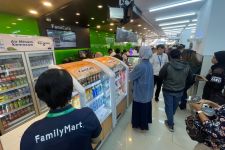 Family Mart Hadir di Surabaya, Dukung UMKM Lokal & Pelayanan Sepenuh Hati - JPNN.com Jatim