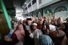 Ganjar Sowan ke Ponpes di Pasuruan, Dapat Dukungan & Doa Jadi Presiden 2024 - JPNN.com Jatim