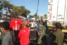Korban Kecelakaan Beruntun di Jalur Pantura Situbondo Bertambah Jadi 4 Orang - JPNN.com Jatim