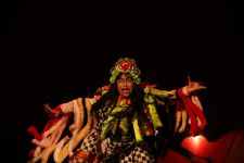 Teater Keliling Sukses Pentaskan 'Calon Arang' di 5 Kota - JPNN.com Jabar