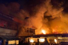 Buntut Kebakaran Hebat di Pasar Leuwiliang, Pemkab Bogor Siap Relokasi Ribuan Pedagang - JPNN.com Jabar
