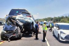 Kecelakaan Beruntun di Tol Semarang-Solo, Tak Ada Korban Jiwa - JPNN.com Jateng