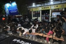 Janjian Lewat Instagram Untuk Tawuran, 38 Pelajar Bersajam Diamankan Polres Metro Depok - JPNN.com Jabar