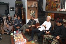 Menemui Seniman Sunda di Bandung, Ganjar Pranowo Dengarkan Curhatan Para Musisi - JPNN.com Jabar