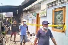 BPBD Surakarta Belum Taksir Total Kerugian Kebakaran Gudang Rongsok di Solo - JPNN.com Jateng