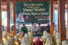 Poros Kiai 9 Jatim Doakan Yenny Wahid Jadi Bakal Cawapres 2024 - JPNN.com Jatim