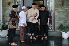 Ganjar Kenang Sosok Kiai Hasyim Muzadi Saat Sowan ke Ponpes Al Hikam Malang - JPNN.com Jatim