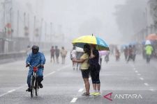 1 Kabupaten di Lampung Diprediksi Hujan Lebat, 14 Wilayah Masih Mengalami Cuaca Panas - JPNN.com Lampung