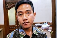 Gibran Enggan Berkomentar Soal Statusnya di PDIP - JPNN.com Jateng