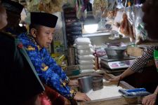 Satgas Ketahanan Pangan Kota Depok Sidak ke Pasar Cisalak, Sejumlah Harga Komoditas Merangkak Naik - JPNN.com Jabar