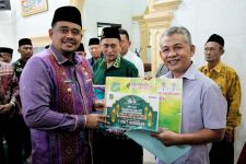 Bobby Nasution Berharap Melalui Program Masjid Mandiri Tidak Ada Lagi Masyarakat Kelaparan - JPNN.com Sumut