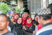 PDIP Surabaya Gercep Kenalkan Ganjar-Mahfud, Cak Awi: Holopis Kuntul Baris - JPNN.com Jatim