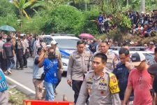 Kapolda Jabar Tinjau Proses Olah TKP Pembunuhan Sadis Subang, Warga Menyoraki - JPNN.com Jabar