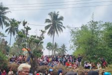 Olah TKP Pembunuhan Sadis di Subang Jadi Tontonan Warga  - JPNN.com Jabar