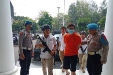 Polisi Periksa Kejiwaan Samuel Sunarya, Pria Pengancam Bunuh Dokter Gigi di Bandung - JPNN.com Jabar