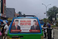 Sopir Angkot Yakin Ganjar-Mahfud Bisa Bikin Sejahtera - JPNN.com Banten