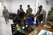 Miris, Remaja di Surabaya 4 Kali Diciduk Satpol PP Kecanduan Ngelem - JPNN.com Jatim