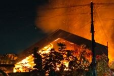 Kebakaran Rumah di Kertajaya Indah Timur Surabaya Tewaskan 2 Lansia - JPNN.com Jatim