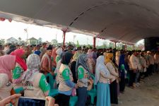 Prabowo-Gibran Janji Hapus Kartu Tani, Disambut Dukungan Petani Demak - JPNN.com Jateng