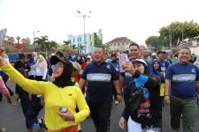 Gubernur Lampung Bersama Ribuan Masyarakat Meriahkan Jalan Sehat - JPNN.com Lampung