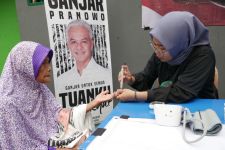 Kowarteg Ganjar Hadirkan Keceriaan di Kalangan Mak-Mak Bogor dengan Cek Kesehatan Gratis - JPNN.com Jabar