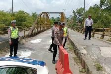 Sempat Tutup Total, Jembatan Plengkung Jalur Lingkar Trenggalek Sudah Dibuka - JPNN.com Jatim