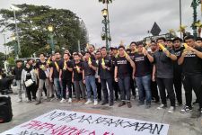 Lewat Mimbar Rakyat, Sejumlah Mahasiswa Mengecam Buruknya Demokrasi Era Jokowi - JPNN.com Jogja