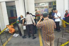 Warga Kalibanteng Semarang Geger, Seorang Pemuda Ditemukan Tewas di Depan Minimarket - JPNN.com Jateng