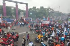 Buruh di Tangerang Akan Demo Besar-besaran Tuntut Kenaikan UMK - JPNN.com Banten