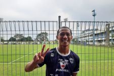 Curhat Henhen Herdiana Terkejut Diminta Kembali ke Persib Bandung - JPNN.com Jabar